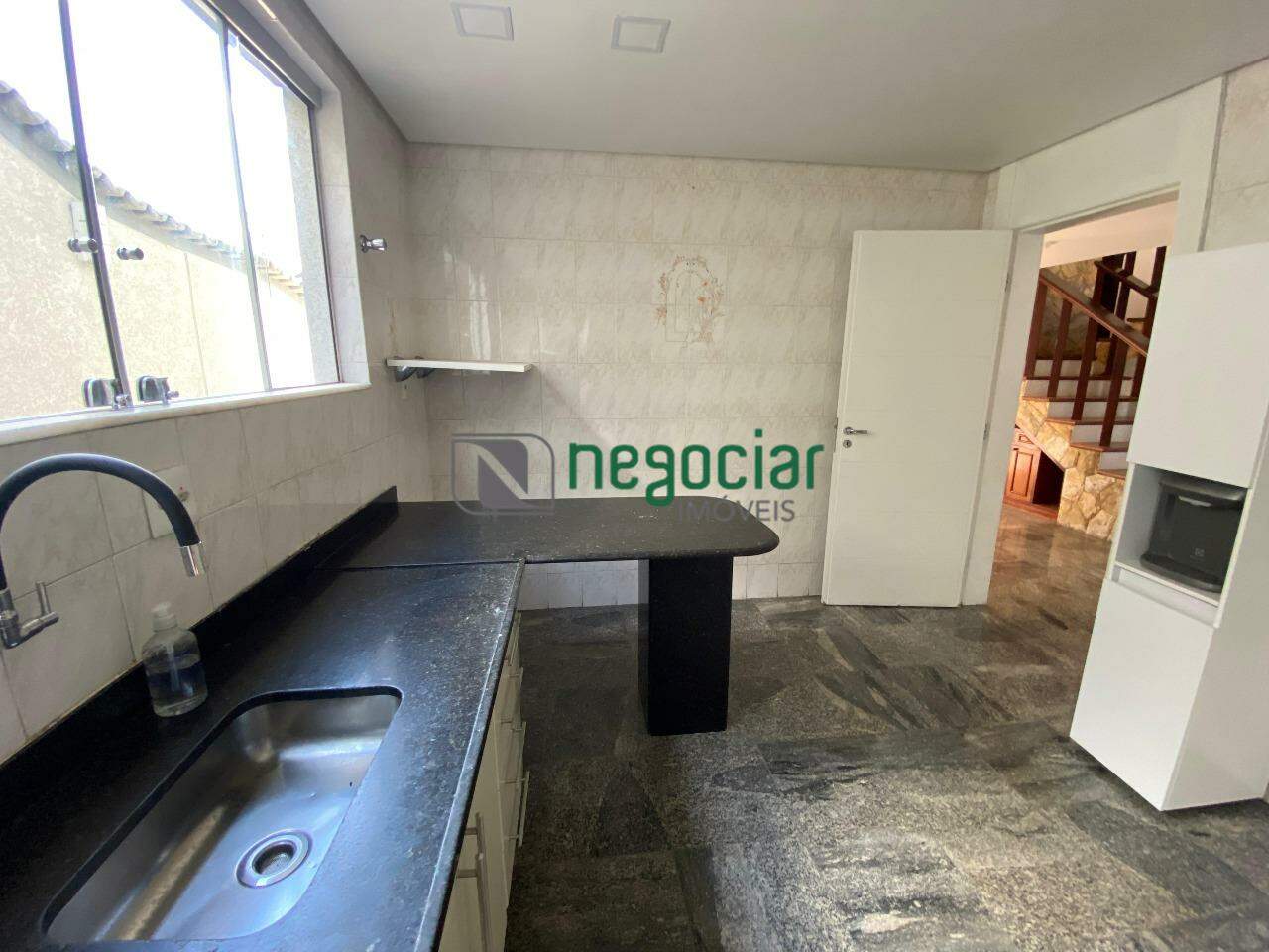 Casa 4 quartos no bairro Ingá Alto Betim: 