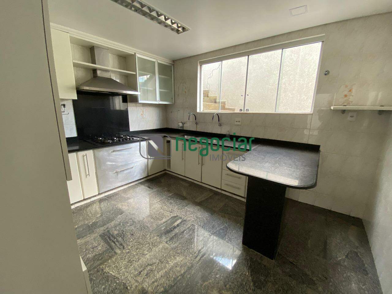 Casa 4 quartos no bairro Ingá Alto Betim: 