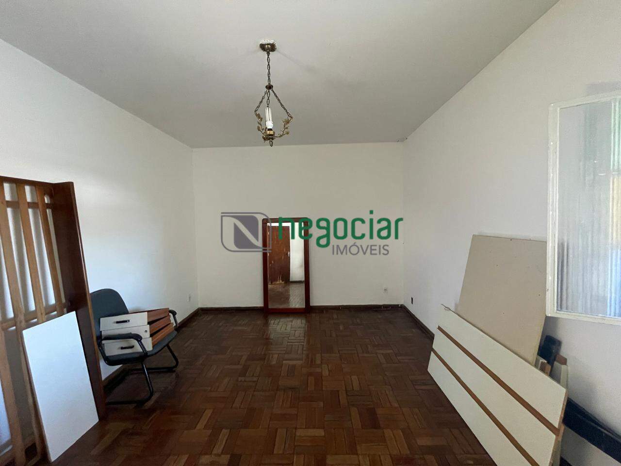 Casa 3 quartos no bairro Petrópolis Betim: 