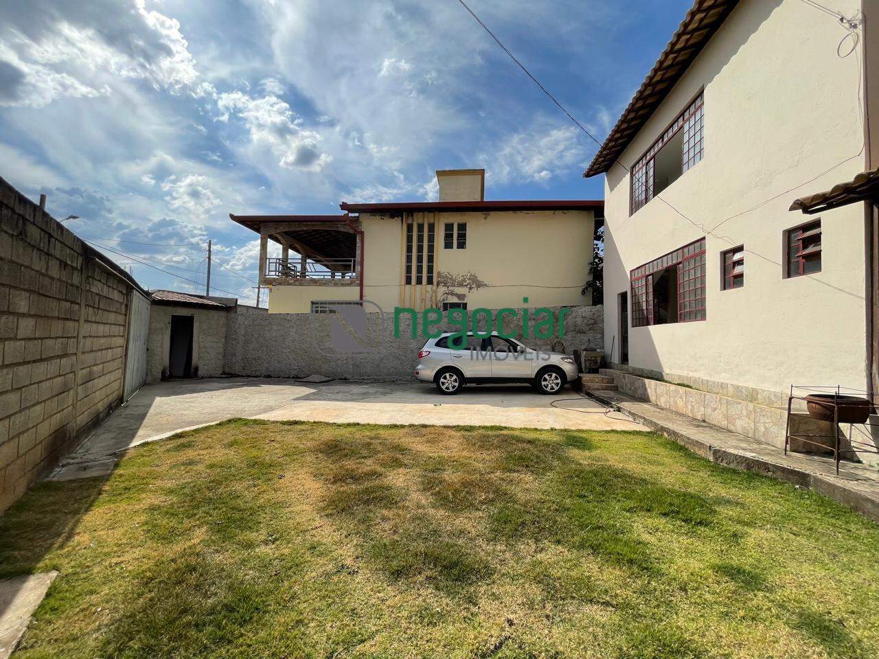 Casa 3 quartos no bairro Petrópolis Betim: 