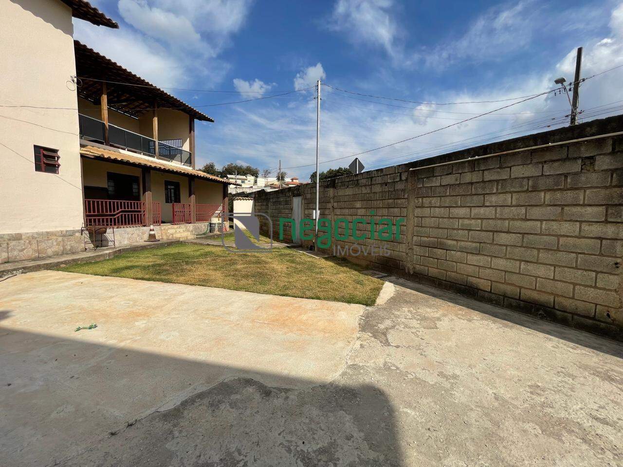 Casa 3 quartos no bairro Petrópolis Betim: 