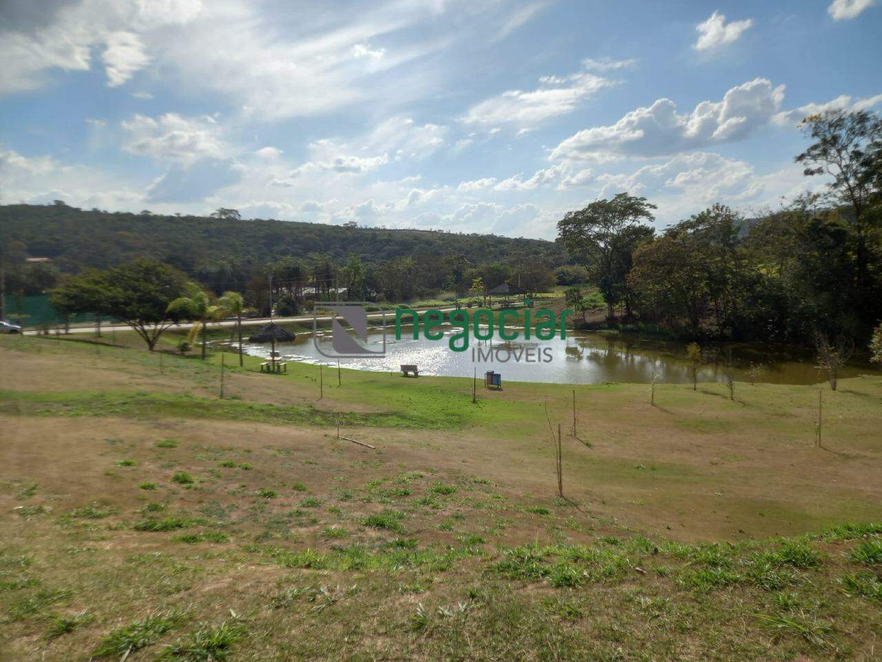 Lote em Condomínio no bairro Valle da Serra Betim: 