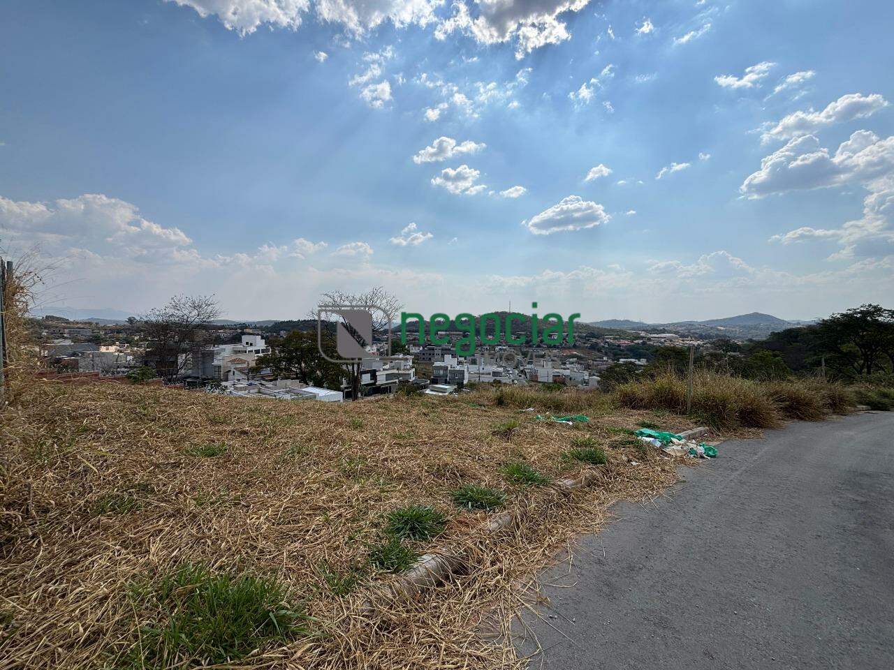 Lote no bairro Guarujá Mansões Betim: 