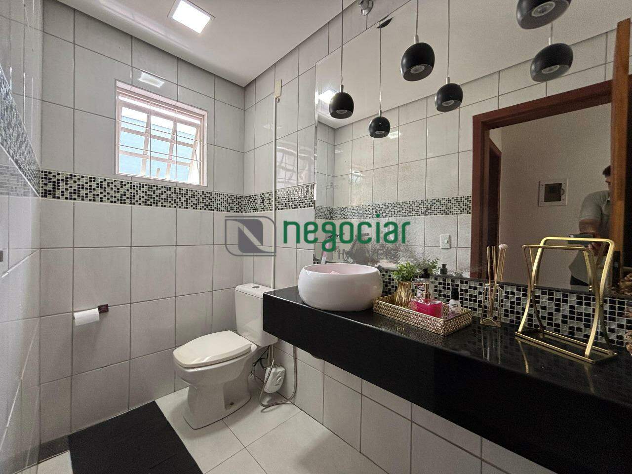 Casa 4 quartos no bairro Guarujá Betim: 
