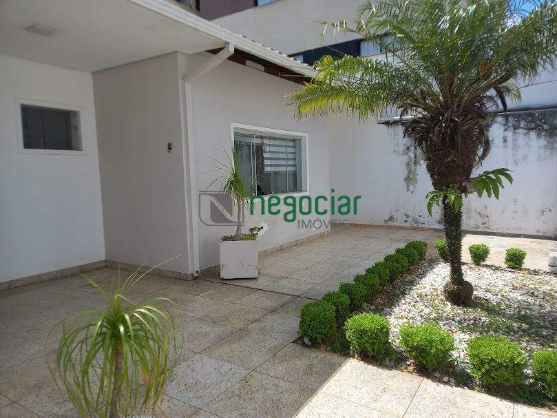 Casa 4 quartos no bairro Filadélfia Betim: 