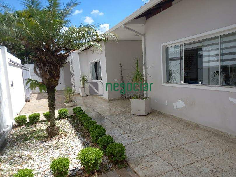 Casa 4 quartos no bairro Filadélfia Betim: 