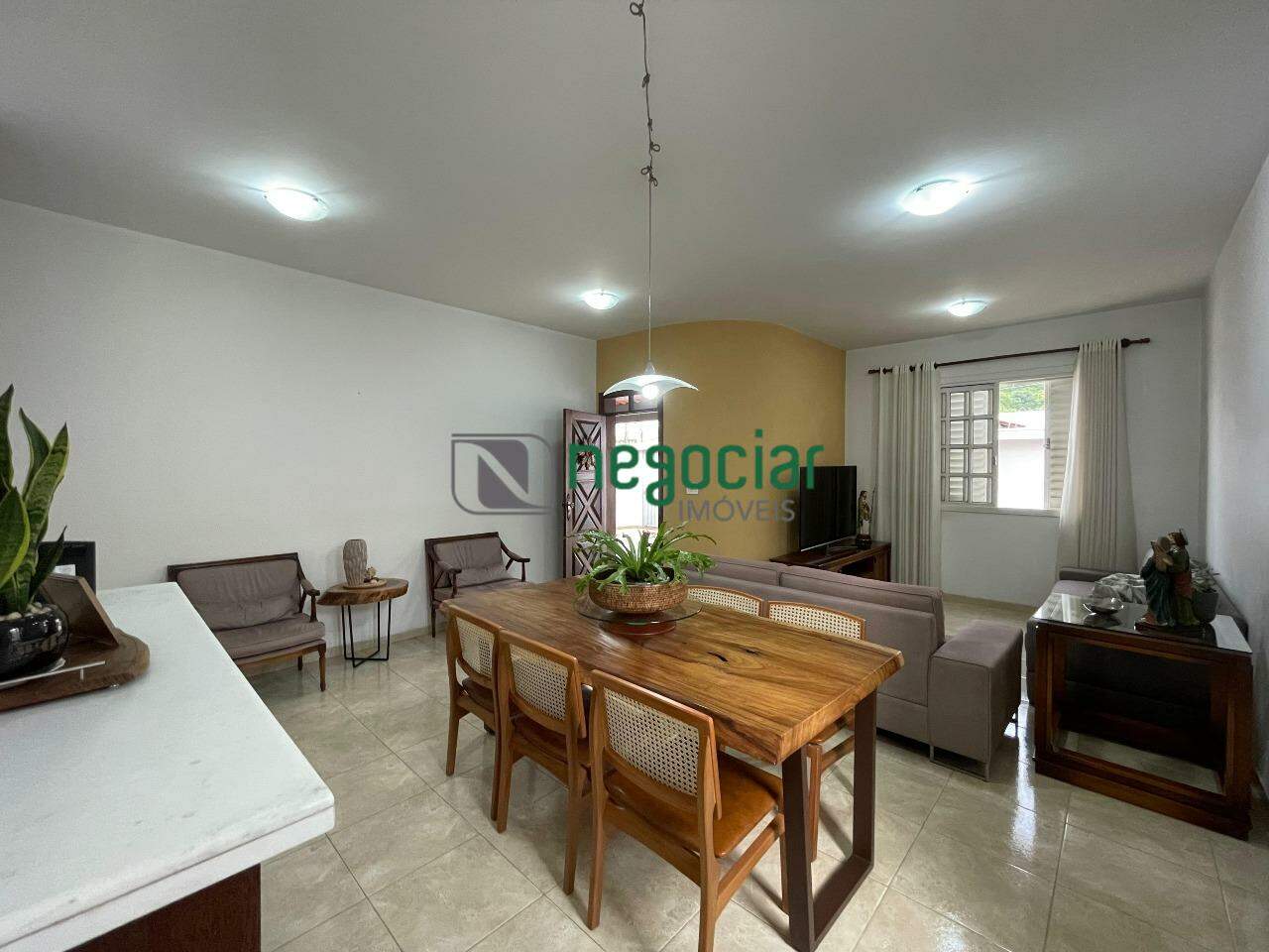 Casa 4 quartos no bairro Ingá Betim: 