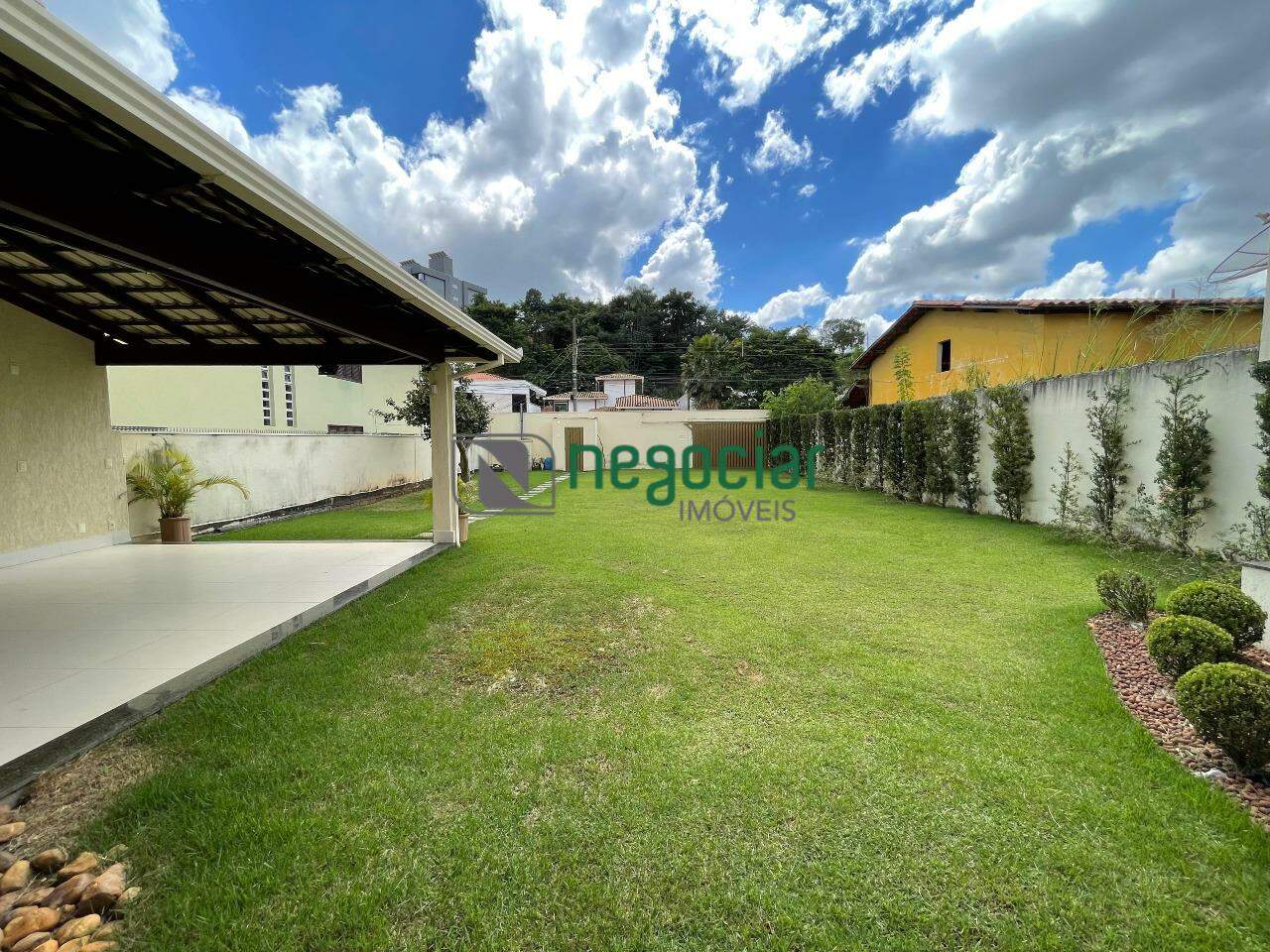 Lote no bairro Guarujá Betim: 