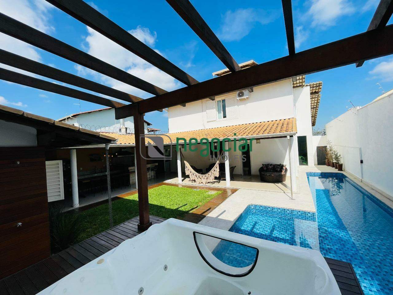 Casa 3 quartos no bairro Guarujá Betim: 
