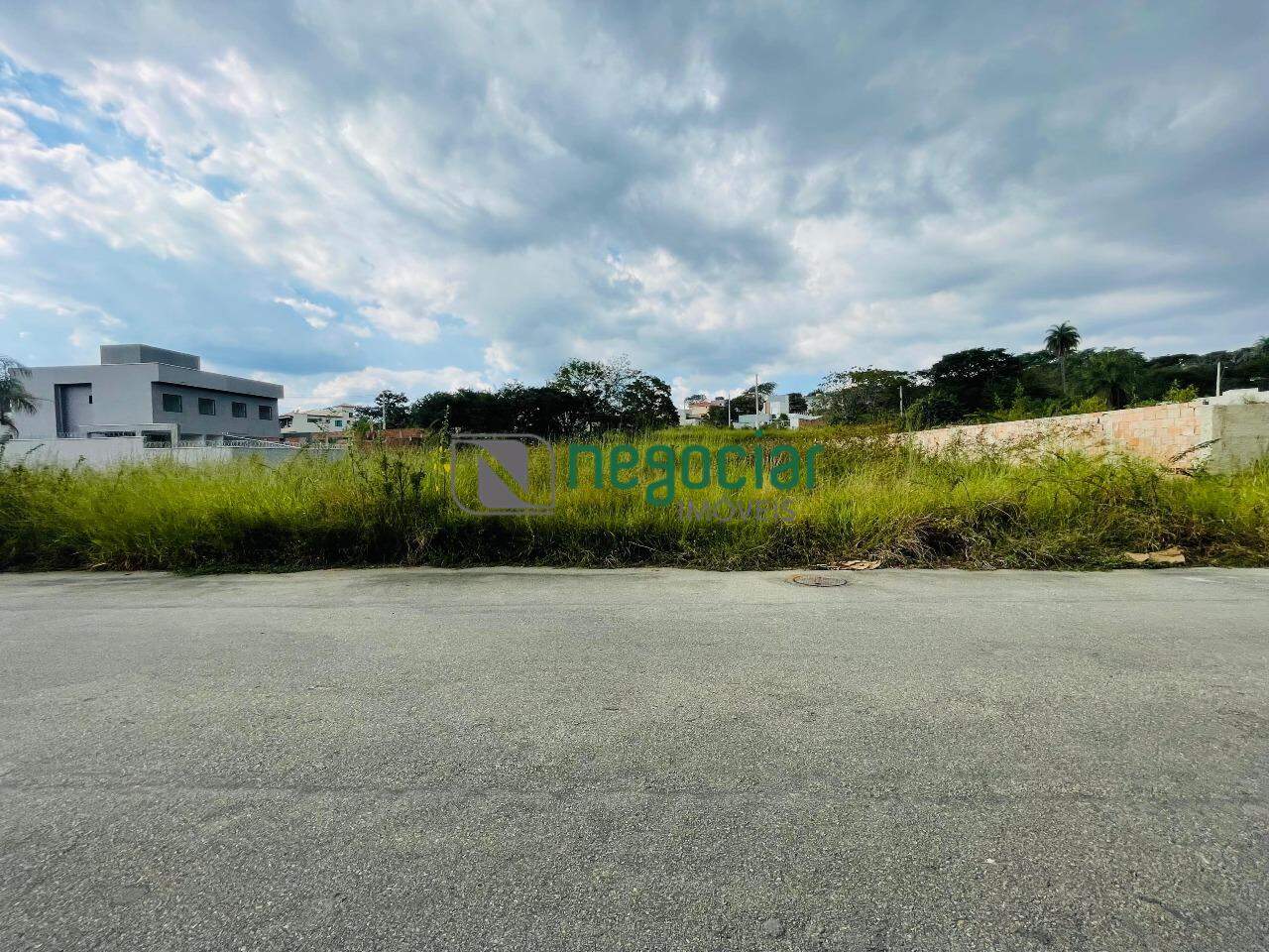 Lote no bairro Tiradentes Betim: 