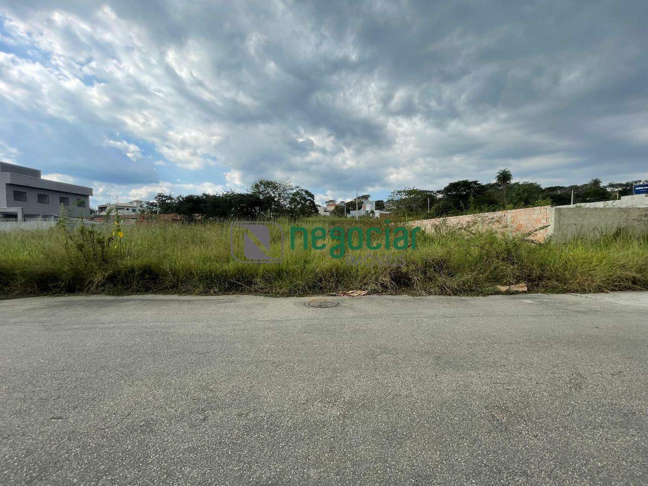 Lote no bairro Tiradentes Betim: 