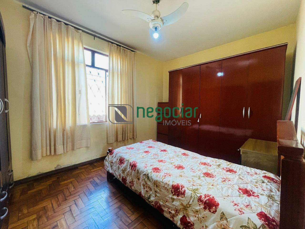 Casa 4 quartos no bairro Bom Retiro Betim: 