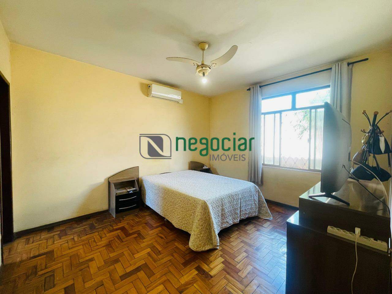 Casa 4 quartos no bairro Bom Retiro Betim: 