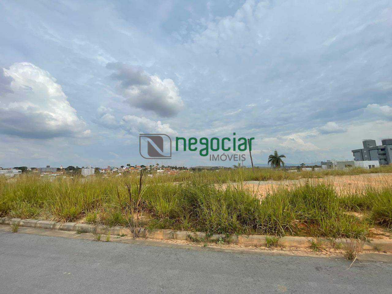 Lote no bairro Guarujá Mansões Betim: 