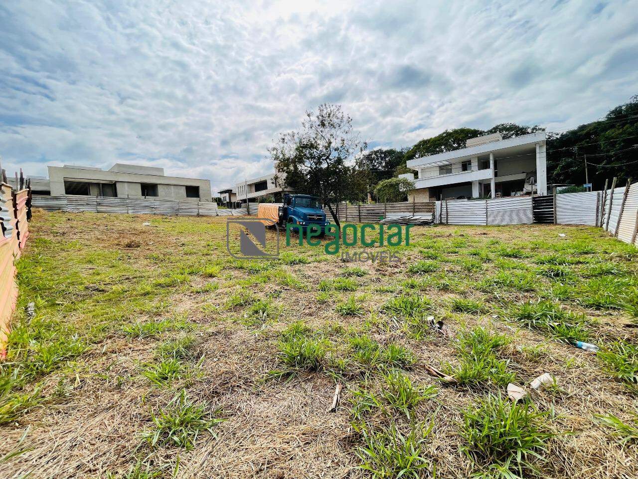 Lote no bairro Condomínio Gran Royalle Betim: 