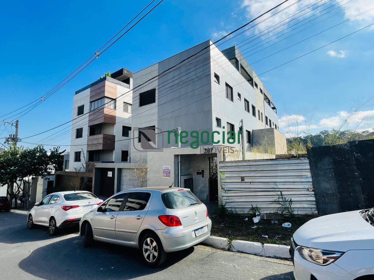 Apartamento com Área 3 quartos no bairro Guarujá Mansões Betim: 