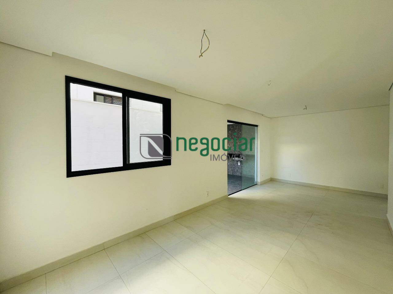 Apartamento com Área 3 quartos no bairro Guarujá Mansões Betim: 