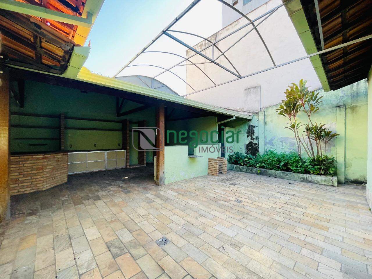 Casa comercial no bairro Ingá Betim: 