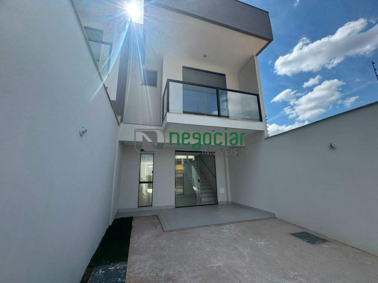 Casa 3 quartos no bairro Angola Betim: 