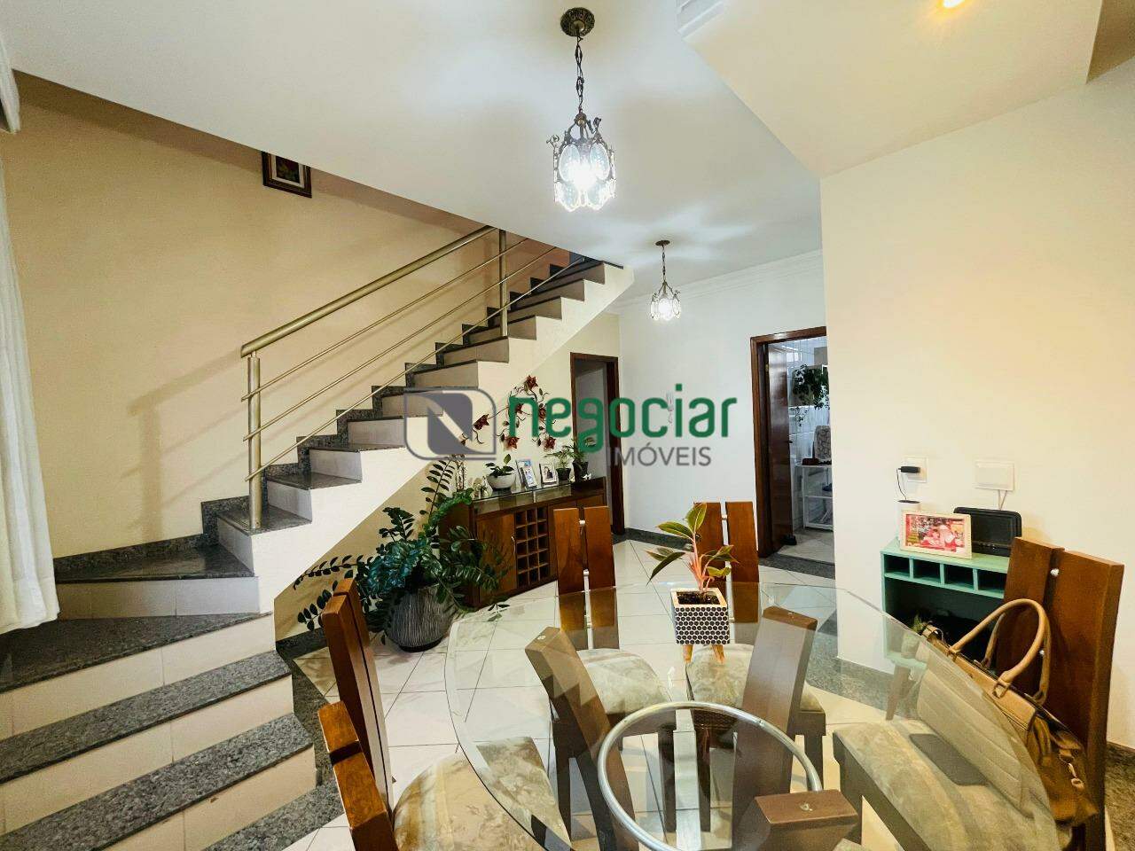 Apartamento 4 quartos no bairro Angola Betim: 