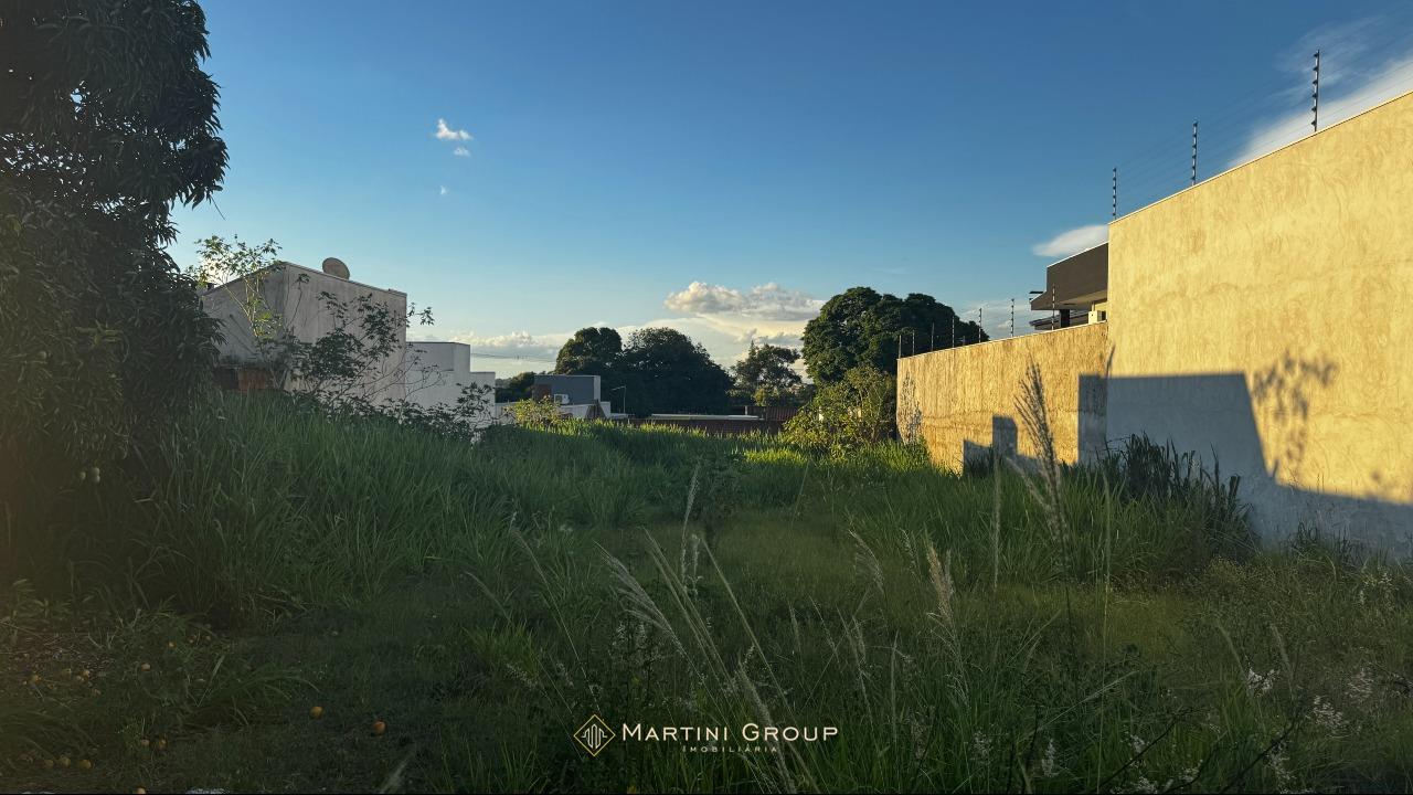 Terreno à venda no Jardim Santos Dumont: 
