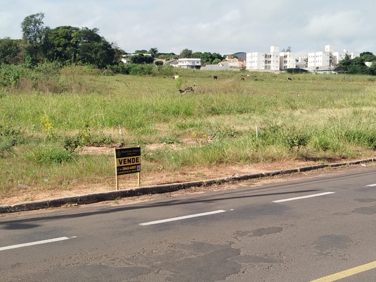 Terreno Comercial à venda no Jardim Monte Cristo: 