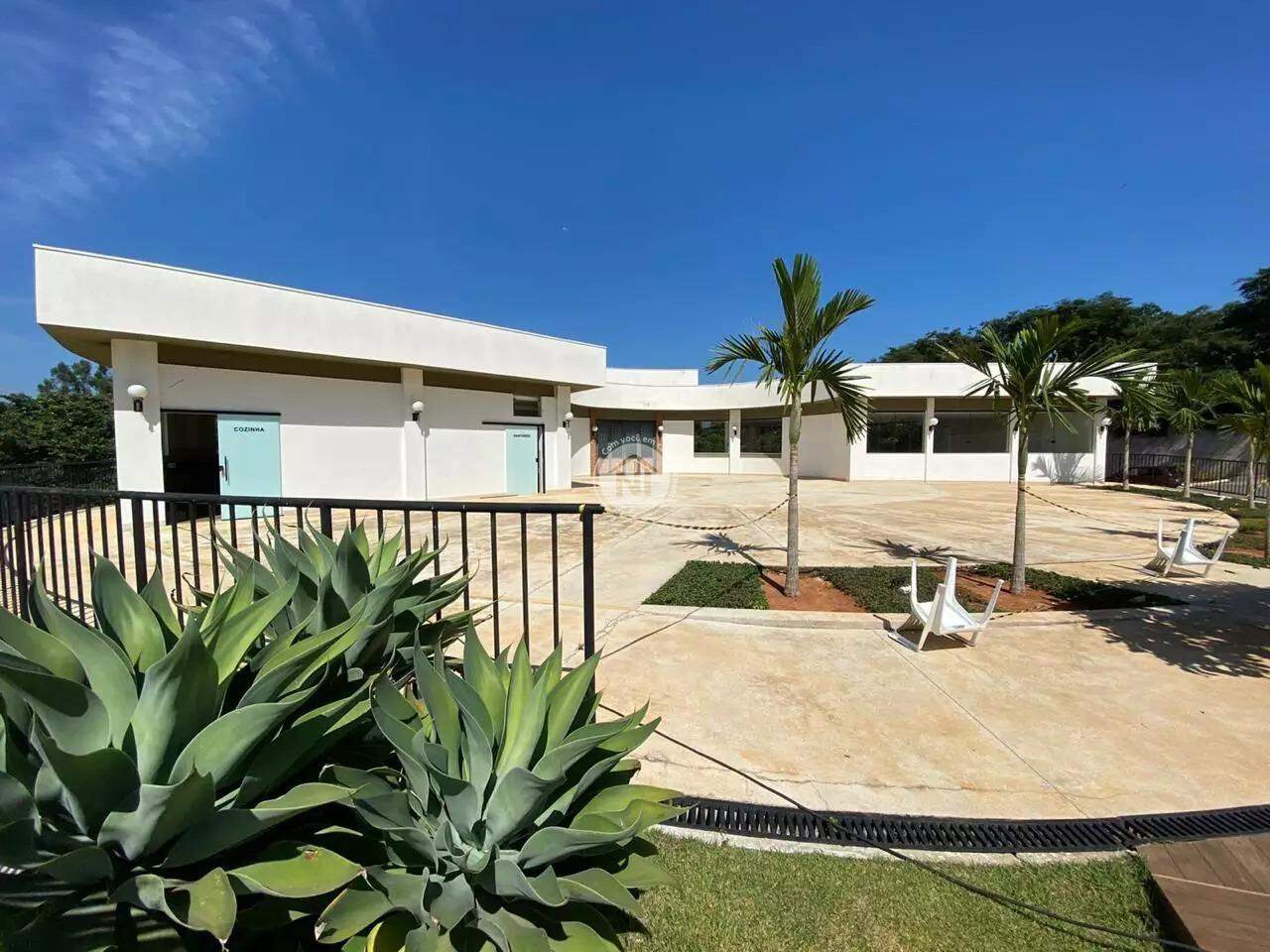 Lote em condomínio: 