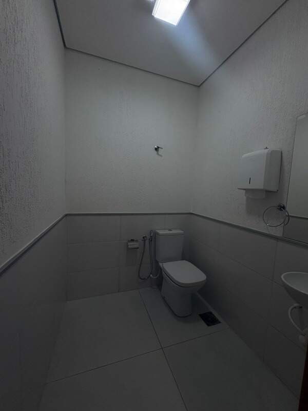Sala para aluguel no Brasiléia: BANHEIRO 01 RECEPÇÃO