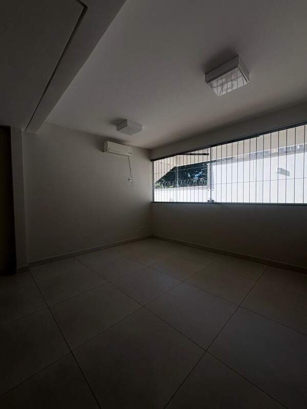 Sala para aluguel no Brasiléia: 