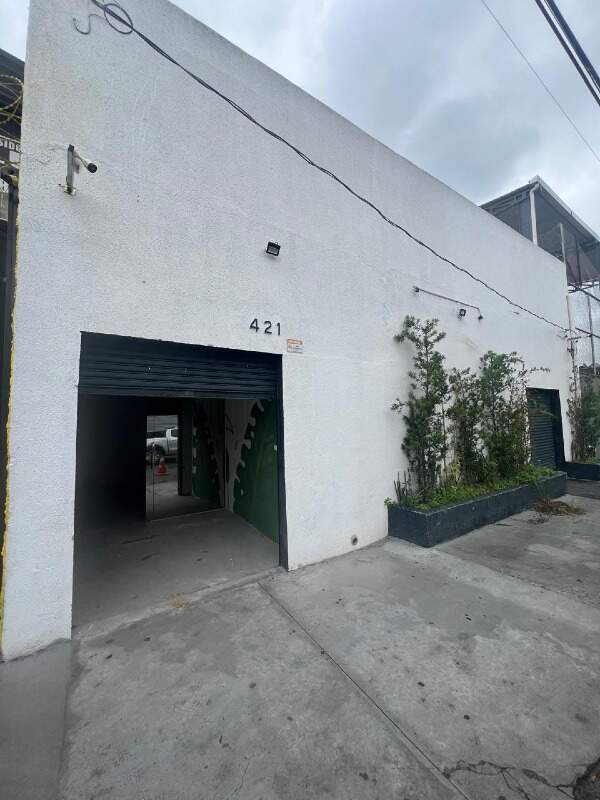 Galpão para aluguel no Brasiléia: 