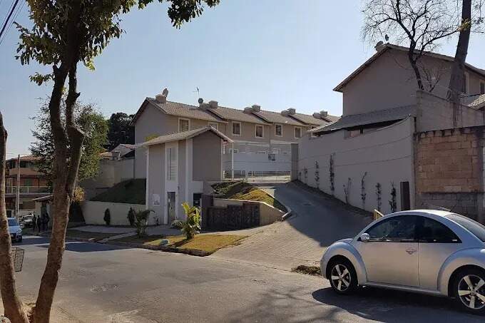 Casa em condomínio à venda no BANDEIRINHAS: 