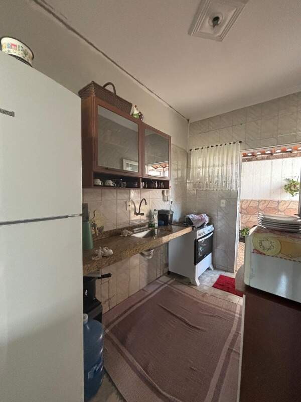 Casa em condomínio à venda no BOM REPOUSO: 