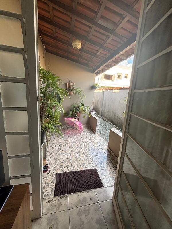 Casa em condomínio à venda no BOM REPOUSO: 