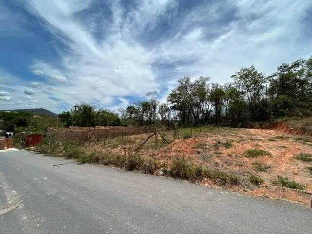 Lote à venda no TIRADENTES: 