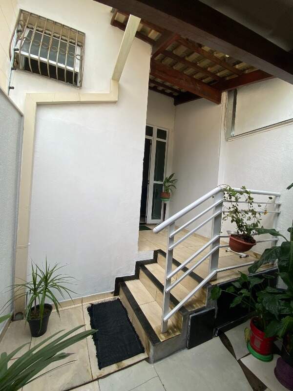 Casa geminada à venda no CENTRO: 