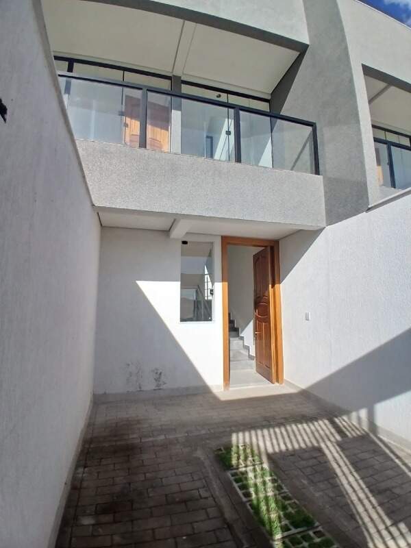Casa geminada à venda no GUARUJÁ MANSOES: 