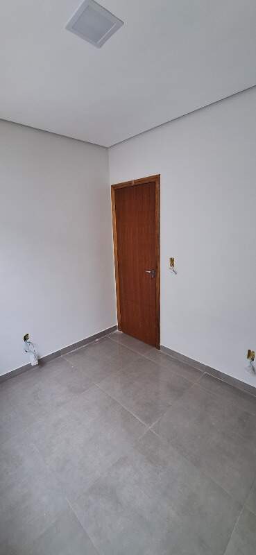 Casa geminada à venda no VILA VERDE: 