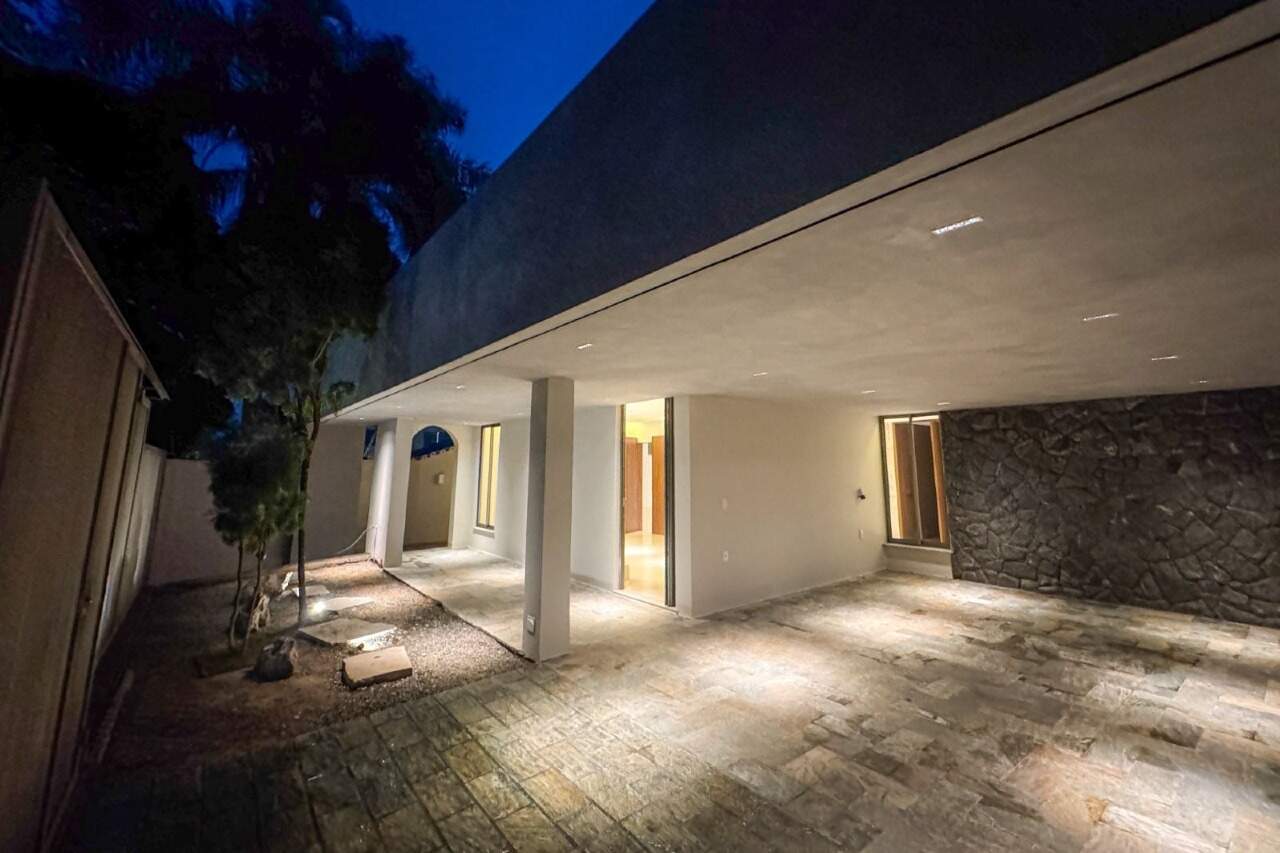 Casa à venda no GUARUJA: 
