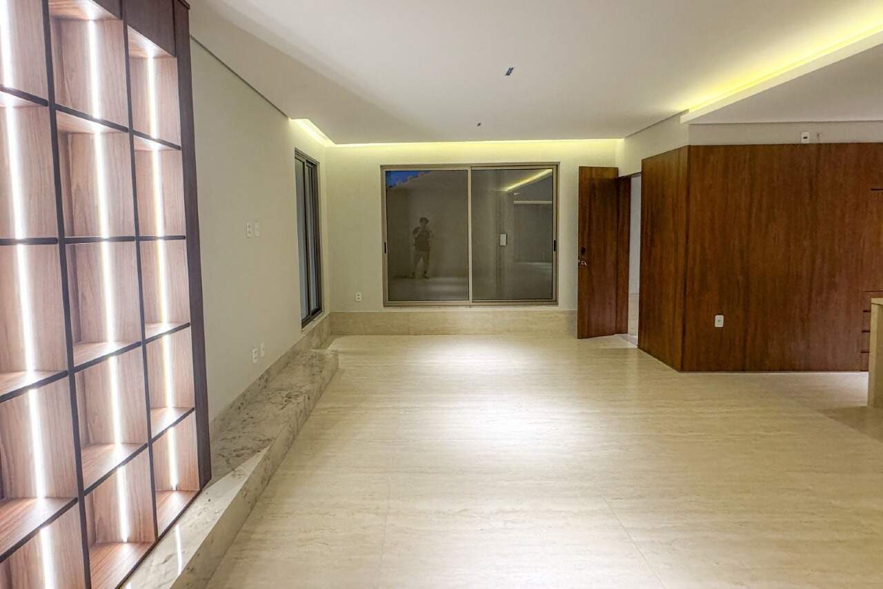 Casa à venda no GUARUJA: 