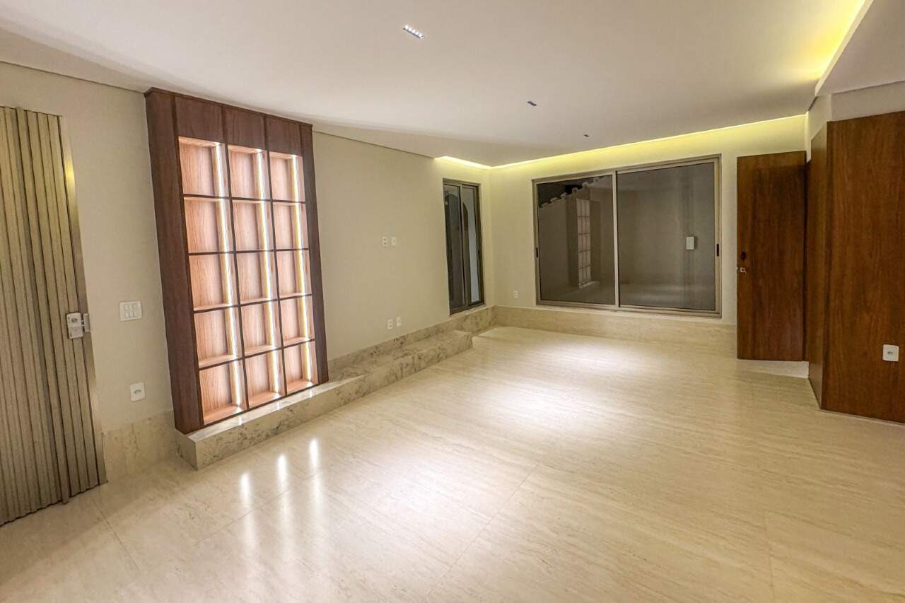 Casa à venda no GUARUJA: 