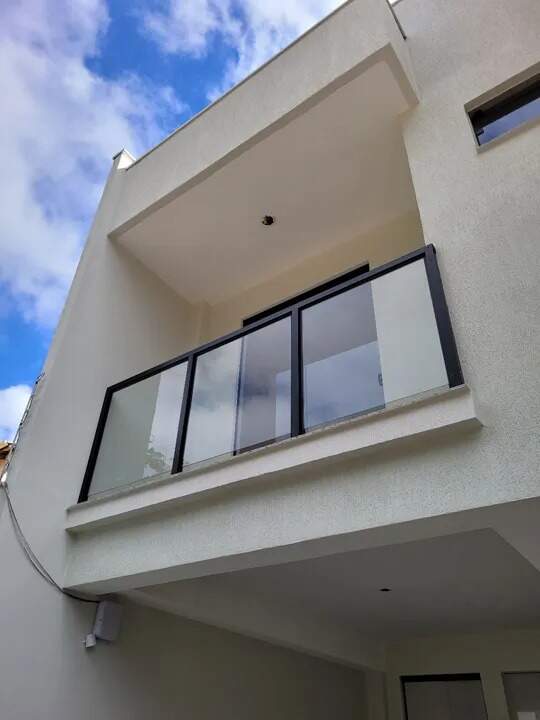 Casa geminada à venda no CENTRO: 