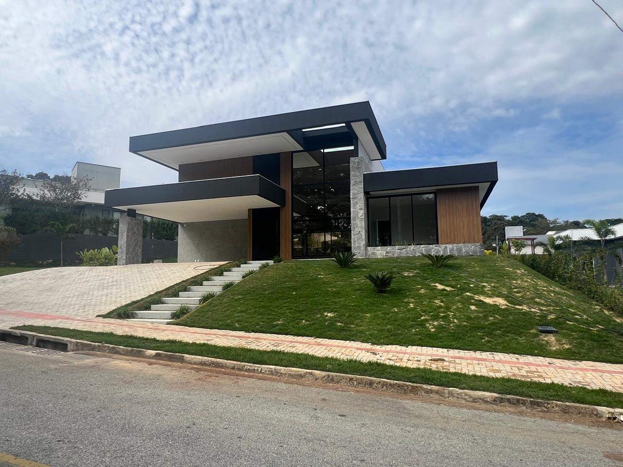 Casa em condomínio à venda no Gran Royalle: 