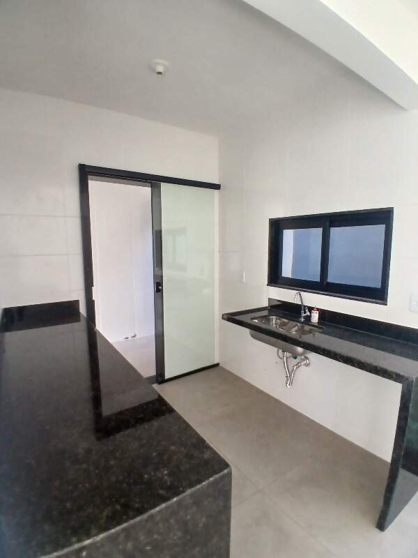 Casa geminada à venda no GUARUJÁ MANSOES: 