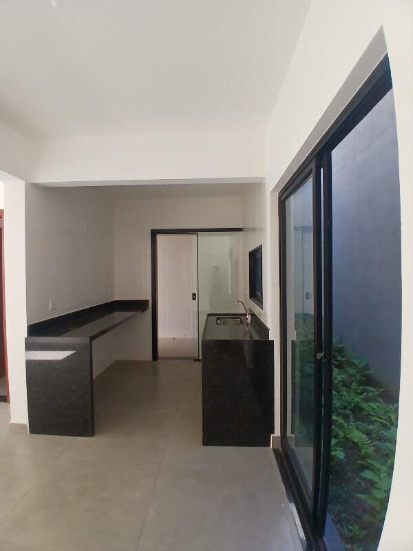 Casa geminada à venda no GUARUJÁ MANSOES: 