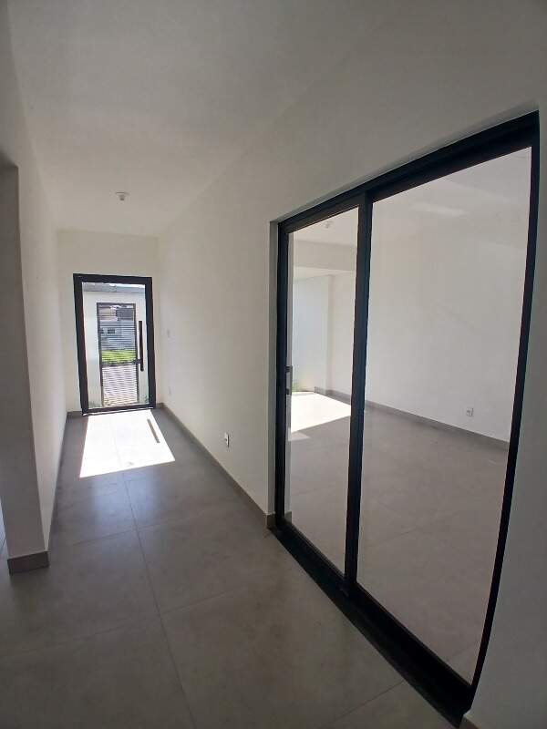 Casa geminada à venda no GUARUJÁ MANSOES: 