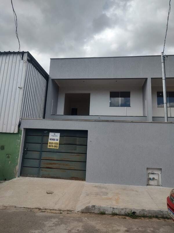 Casa à venda no Centro: 