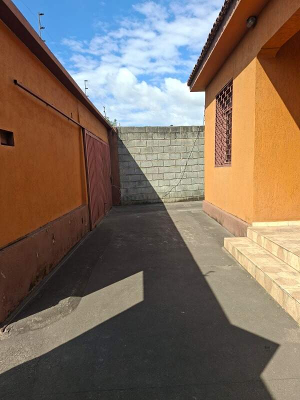 Casa à venda no DECAMAO: 