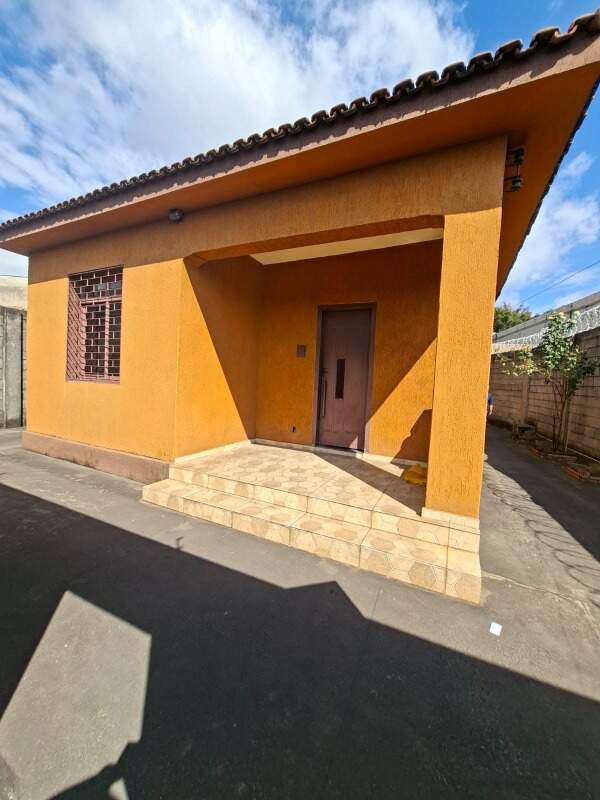 Casa à venda no DECAMAO: 