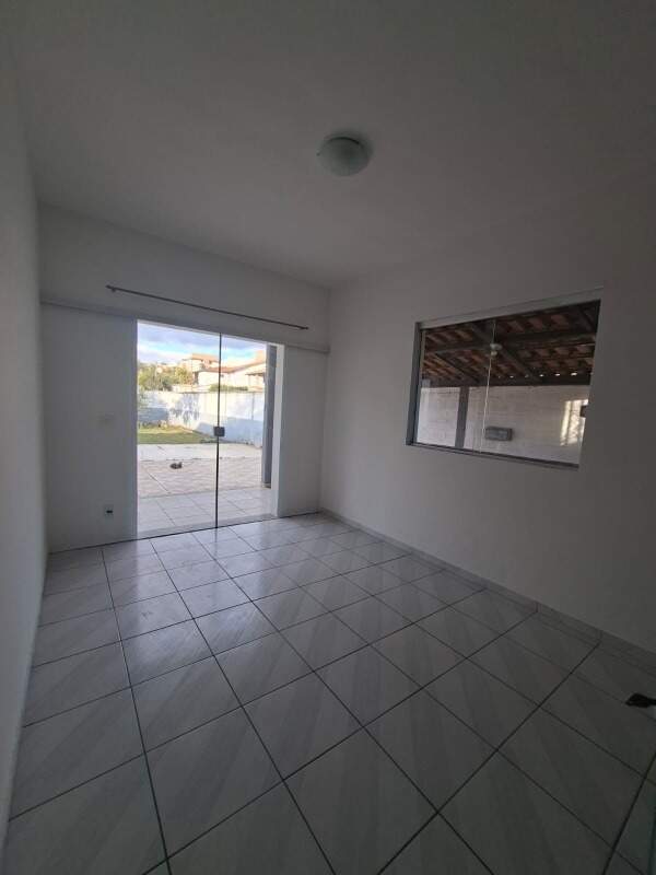 Casa à venda no GUARUJA: 