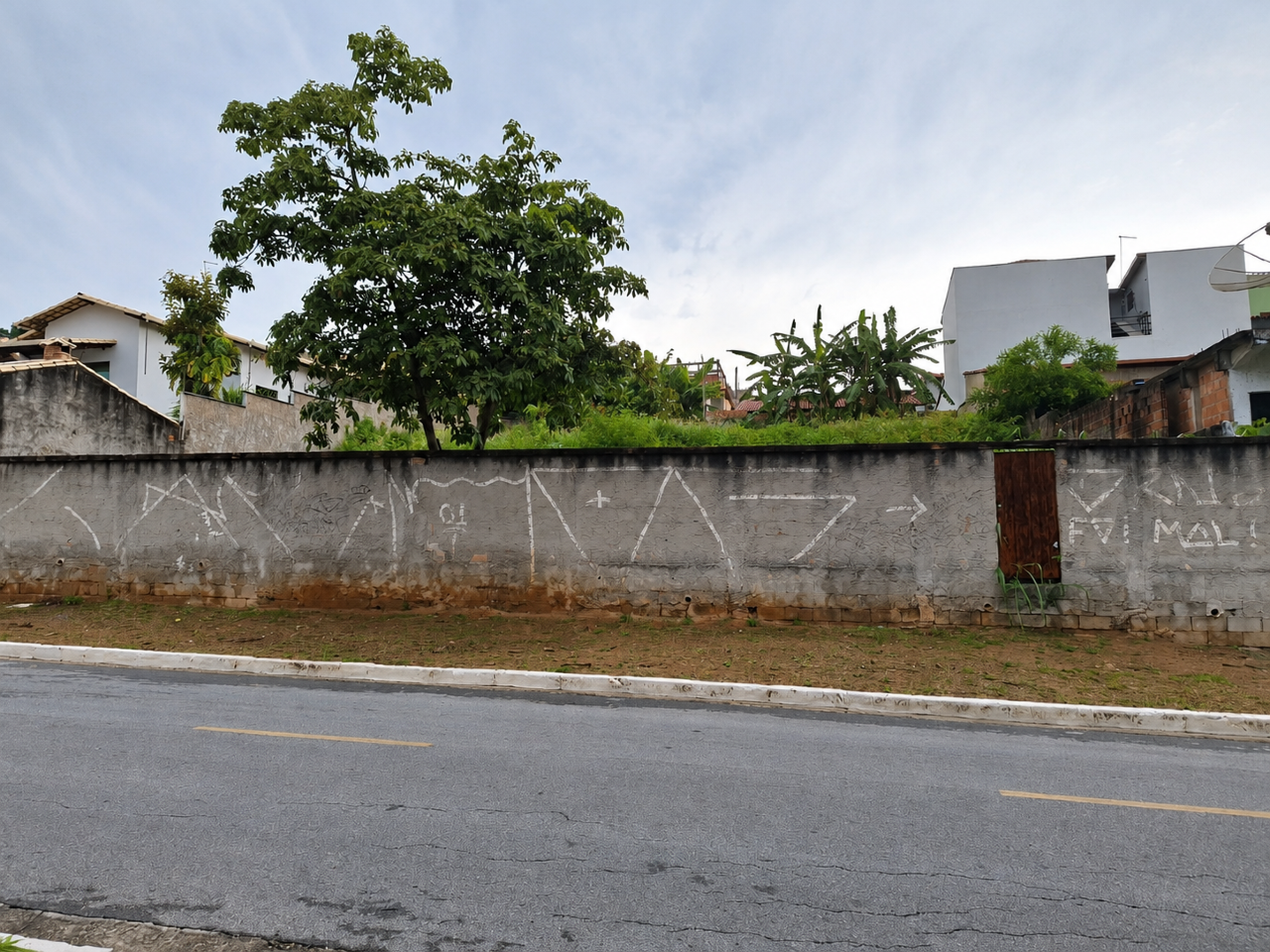 Lote à venda no BOM RETIRO: 